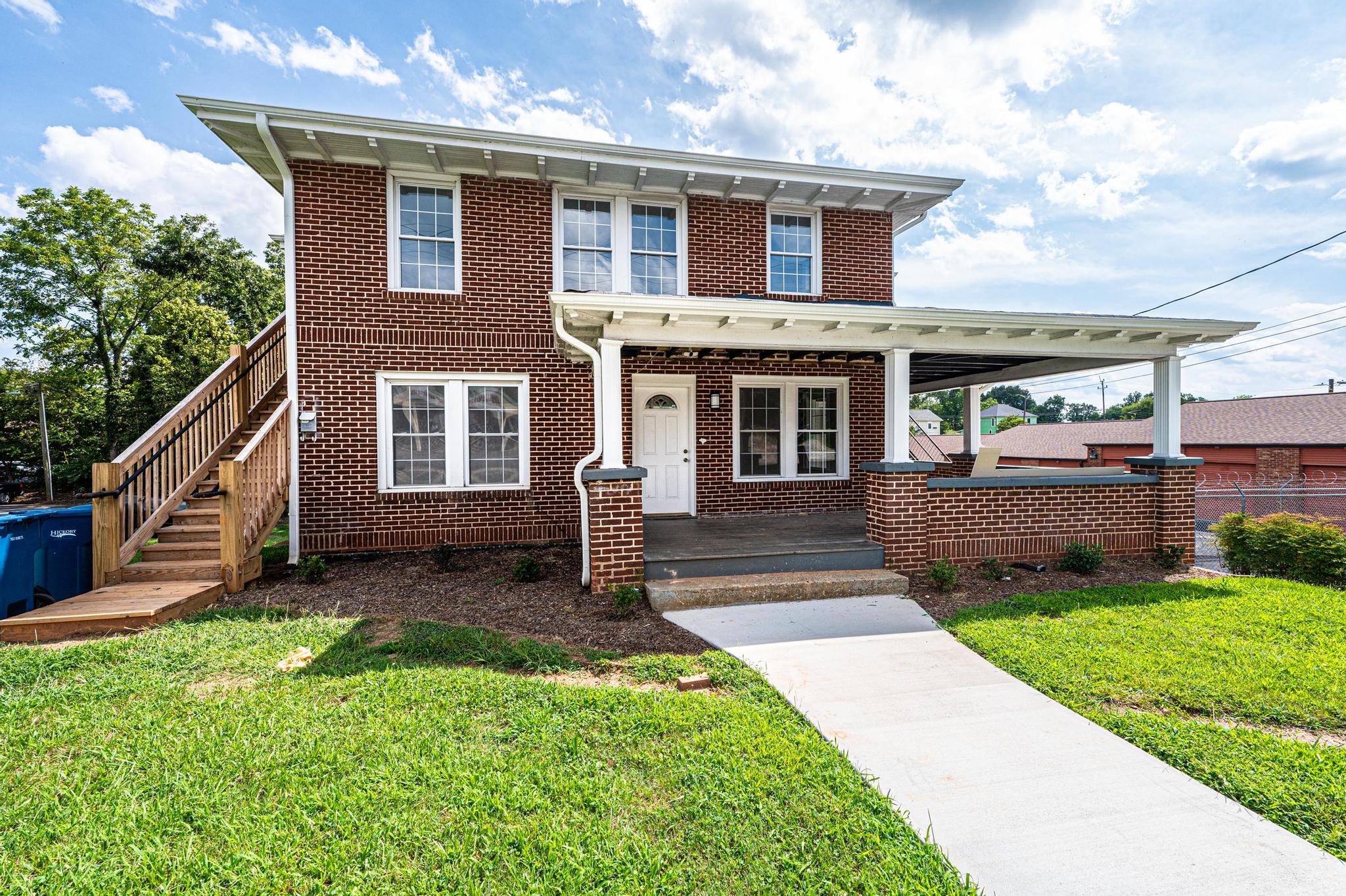 741 1st Avenue Southwest - 2